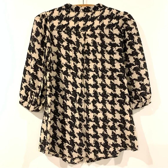 Silk 3/4 Length Sleeve Blouse — Size S - Picture 2 of 5